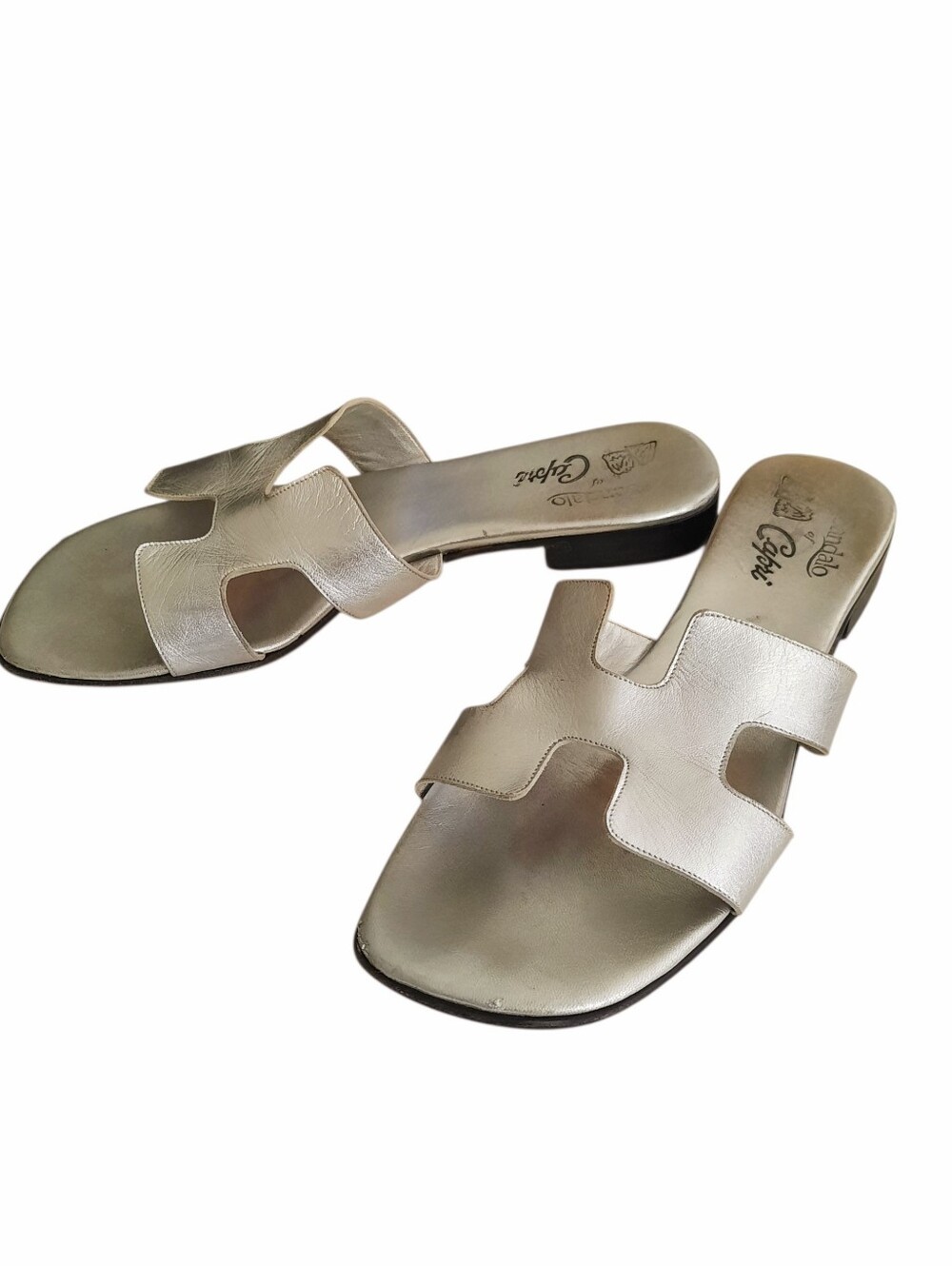 IL SANDALO OF CAPRI Metallic Silver H Cutout Leather Slide Flat Sandals Sz 8.5